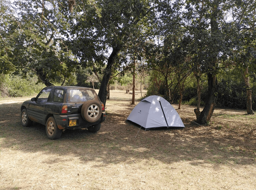 Car rental Uganda and Camping gear