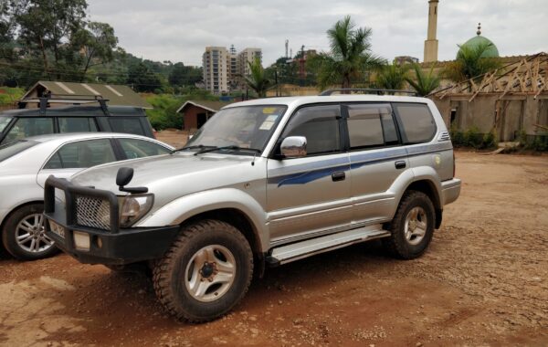 Land cruiser prado tx Land cruiser prado Tx for hire