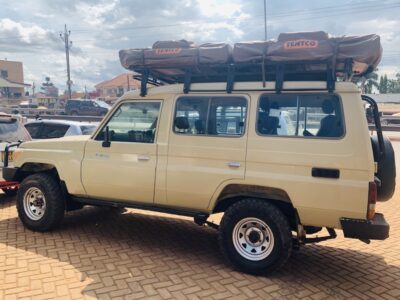 4x4 Safari Land Cruiser