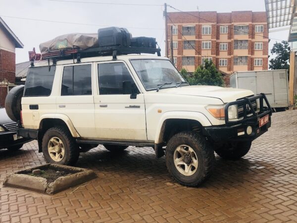 Land Cruiser LX Rental
