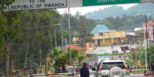 cross border car hire Border Rwanda-Uganda