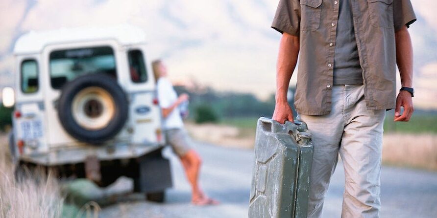 run out of fuel on safari Extra fuel jerry Roadtrip Uganda